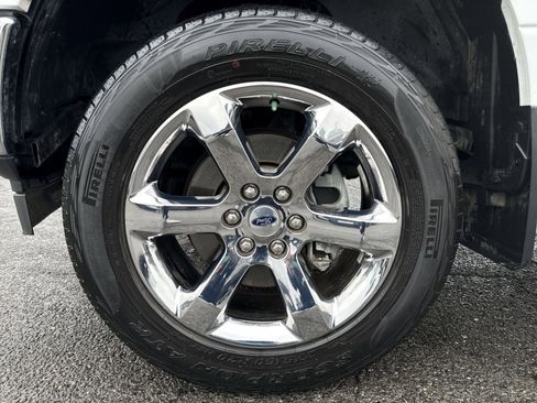 Used 2019 Ford F150 XLT w/ Equipment Group 302A Luxury image 12