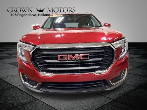 Certified 2024 GMC Terrain SLE w/ Driver Convenience Package image 8