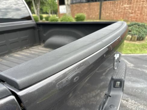 Used 2015 RAM 1500 Express RWD image 9