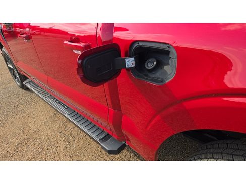 Used 2021 Ford F150 Lariat AWD/4WD image 15