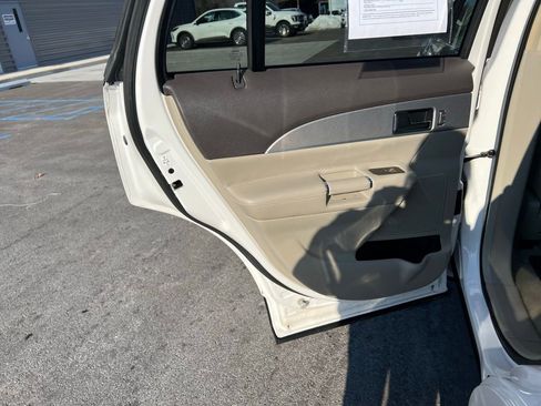 Used 2013 Lincoln MKX FWD image 15