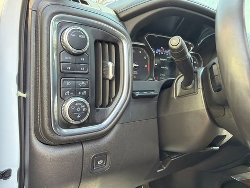 Used 2022 GMC Sierra 1500 Denali w/ Denali Premium Package AWD/4WD image 36