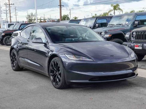 Used 2024 Tesla Model 3 Standard Range image 3