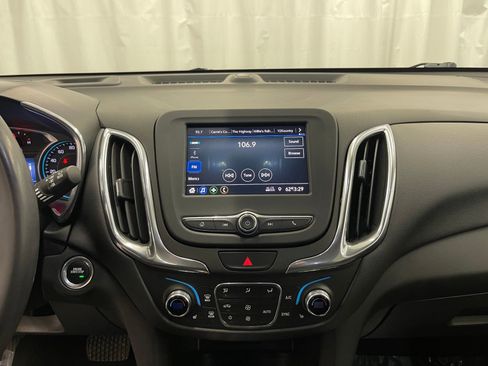 Used 2020 Chevrolet Equinox LT image 15