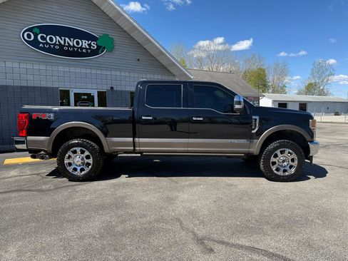 Used 2022 Ford F250 King Ranch w/ King Ranch Ultimate Package AWD/4WD image 2