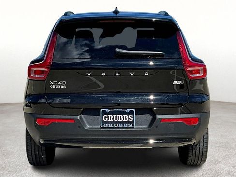 New 2026 Volvo XC40 B5 Plus w/ Protection Package Premier image 6