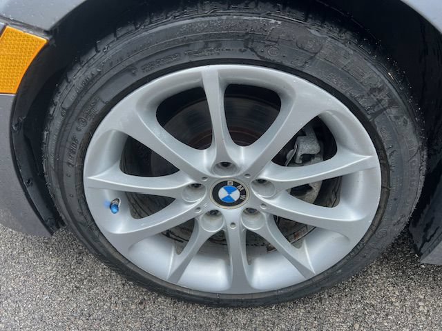 Used 2007 BMW Z4 3.0i RWD image 9