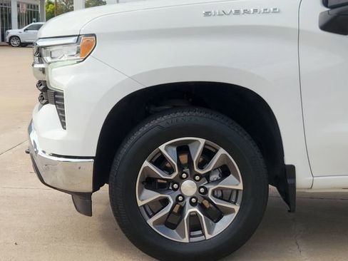 Used 2023 Chevrolet Silverado 1500 LT AWD/4WD image 8