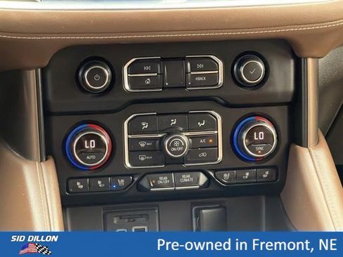 Used 2021 Chevrolet Tahoe High Country AWD/4WD image 12