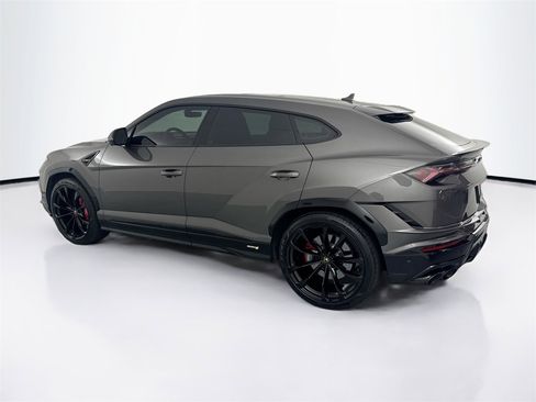 Used 2024 Lamborghini Urus S image 7