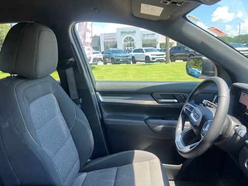 Used 2025 GMC Terrain Elevation AWD/4WD image 14