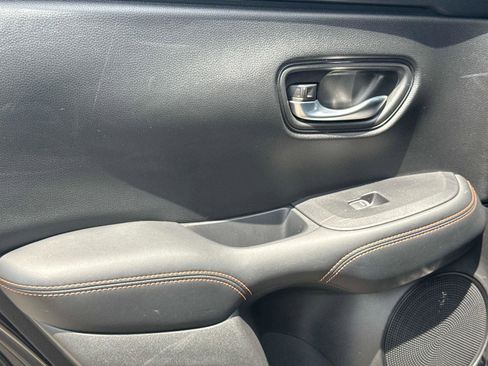 Certified 2023 Honda HR-V Sport image 12