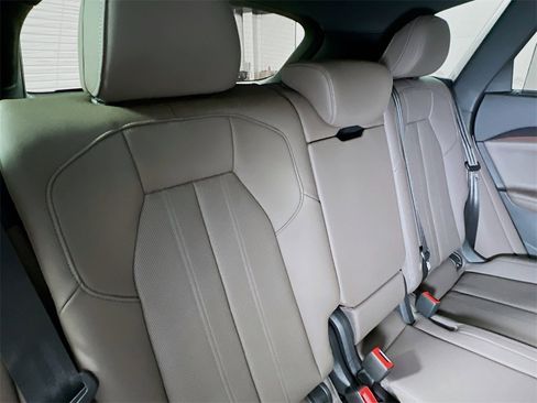 New 2025 Audi Q5 2.0T Premium Plus image 25