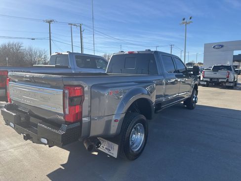 Certified 2024 Ford F350 Platinum image 5