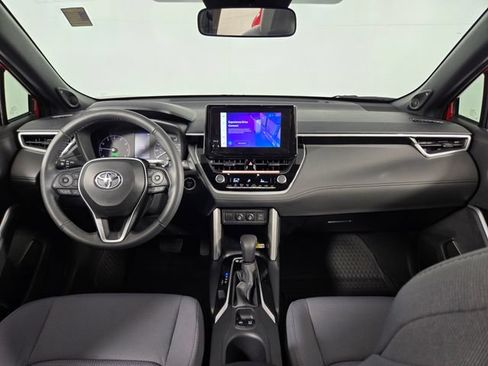 Used 2023 Toyota Corolla Cross AWD Hybrid w/ Moonroof Package image 21
