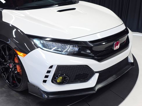 Used 2018 Honda Civic Type R image 55