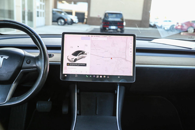 Used 2018 Tesla Model 3 Long Range AWD/4WD image 12
