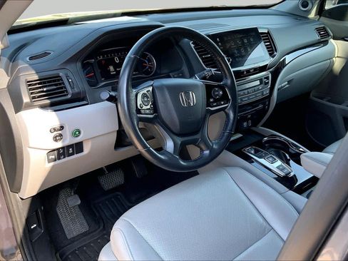 Used 2020 Honda Pilot Elite image 17