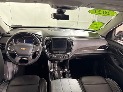 Used 2021 Chevrolet Traverse High Country AWD/4WD image 23