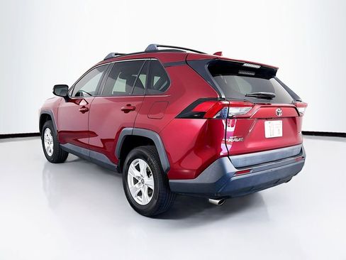 Used 2021 Toyota RAV4 XLE w/ Convenience Package FWD image 7