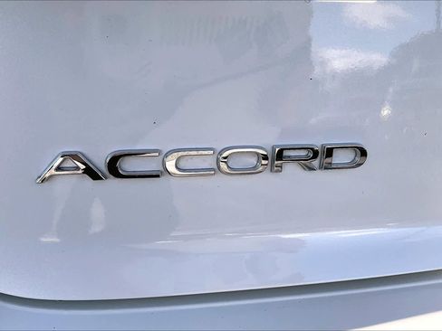 Used 2023 Honda Accord EX image 9