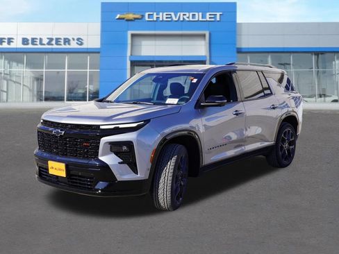 New 2026 Chevrolet Traverse RS w/ LPO, Floor Liner Package AWD/4WD image 7