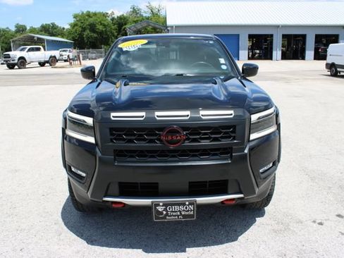 Used 2025 Nissan Frontier Pro-X w/ Tow Package RWD image 2