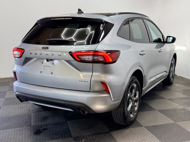 Used 2023 Ford Escape ST-Line w/ Tech Pack #1 AWD/4WD image 10