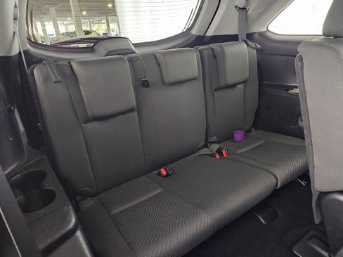 Used 2015 Toyota Highlander LE image 13