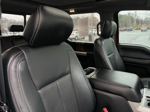 Used 2019 Ford F150 Lariat w/ Equipment Group 502A Luxury image 32