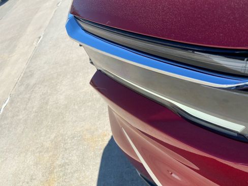 Certified 2025 Honda Pilot Touring image 30