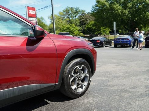 Used 2025 Chevrolet Trax LT w/ Driver Confidence Package FWD image 11
