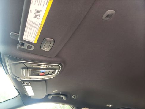 New 2026 Jeep Grand Cherokee L Limited RWD image 16