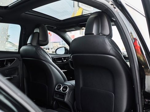 Used 2025 Mercedes-Benz C 300 4MATIC Sedan image 39