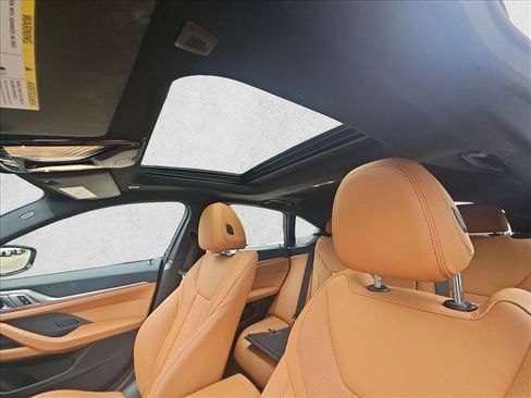 Used 2023 BMW i4 eDrive40 RWD image 11