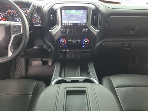 Used 2022 Chevrolet Silverado 1500 LTZ AWD/4WD image 18