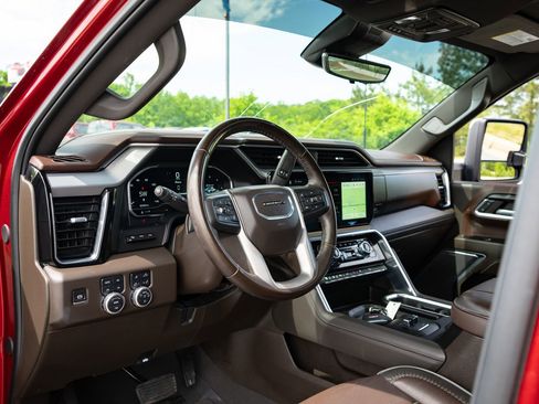 Used 2024 GMC Sierra 2500 Denali w/ Denali Reserve Package AWD/4WD image 23