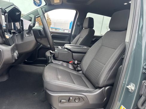 Used 2025 Chevrolet Silverado 1500 LT image 17