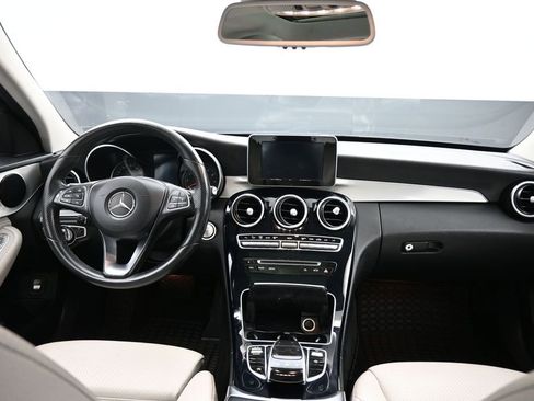 Used 2016 Mercedes-Benz C 300 4MATIC Sedan image 37