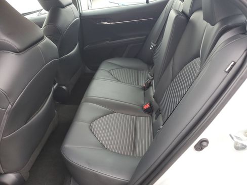 Used 2024 Toyota Camry SE FWD image 12