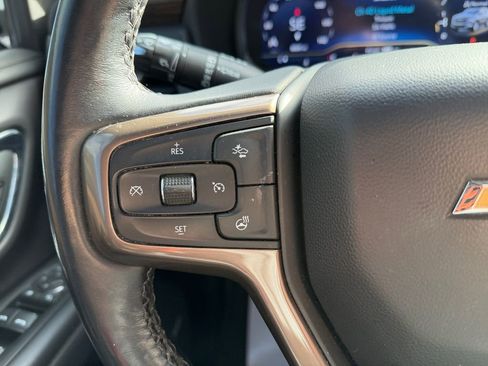 Used 2023 Chevrolet Suburban High Country image 15