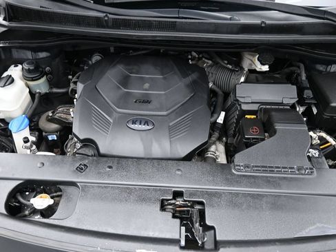 Used 2020 Kia Sedona L FWD image 16