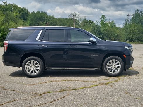 Used 2023 Chevrolet Tahoe Premier AWD/4WD image 4
