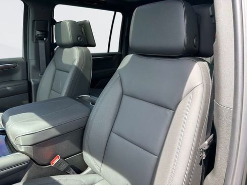 New 2026 Chevrolet Suburban Z71 w/ Z71 Off-Road Package AWD/4WD image 25