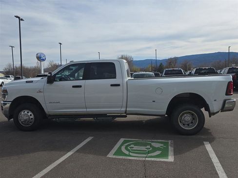Used 2025 RAM 3500 Big Horn image 11
