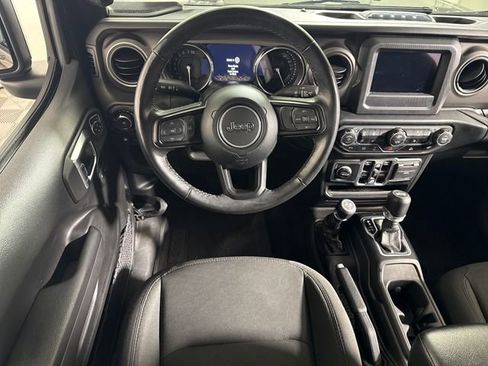 Used 2023 Jeep Wrangler Unlimited w/ Cold Weather Group AWD/4WD image 18
