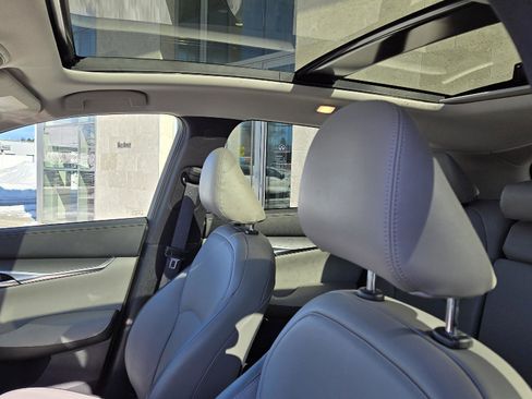 Certified 2025 INFINITI QX50 Luxe image 6