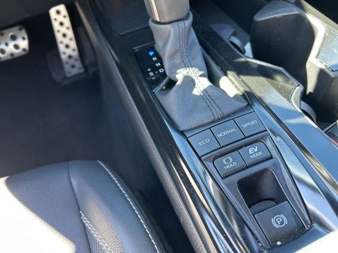 Certified 2025 Toyota Camry SE image 7