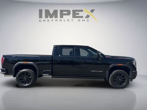 Used 2026 GMC Sierra 2500 AT4 w/ AT4 Premium Plus Package AWD/4WD image 6