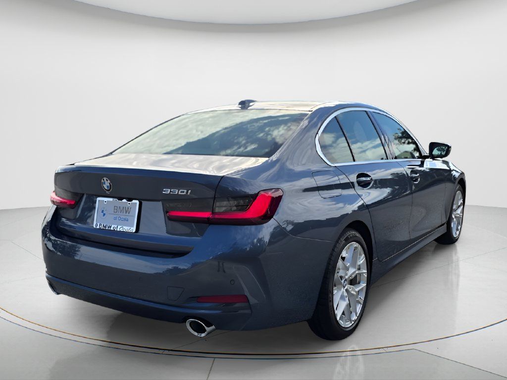 New 2026 BMW 330i Sedan w/ Premium Package RWD image 5